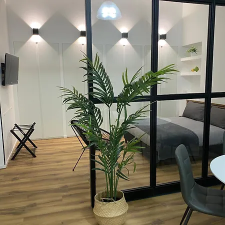 アパート Mille Comfort House バーリ